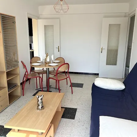Superbe Dans Centre דירה פרפיניין
